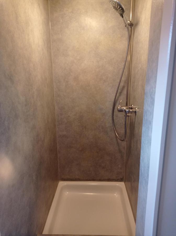 Gemuetliche Dachwohnung Privatunterkunft