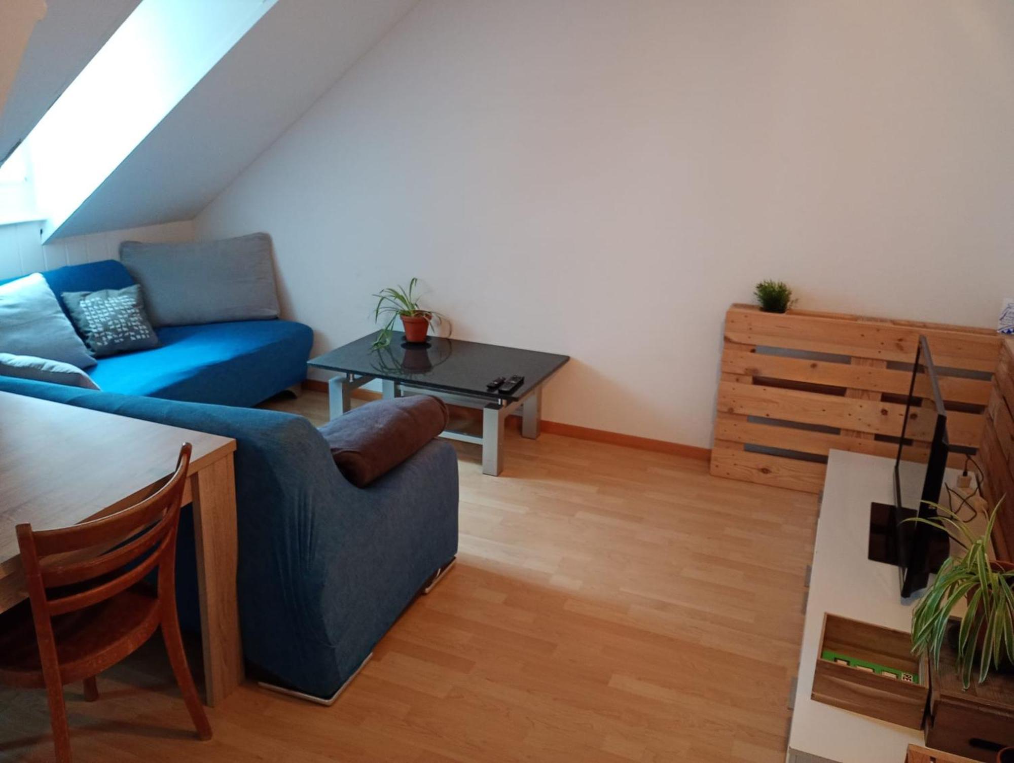 Gemuetliche Dachwohnung Privatunterkunft